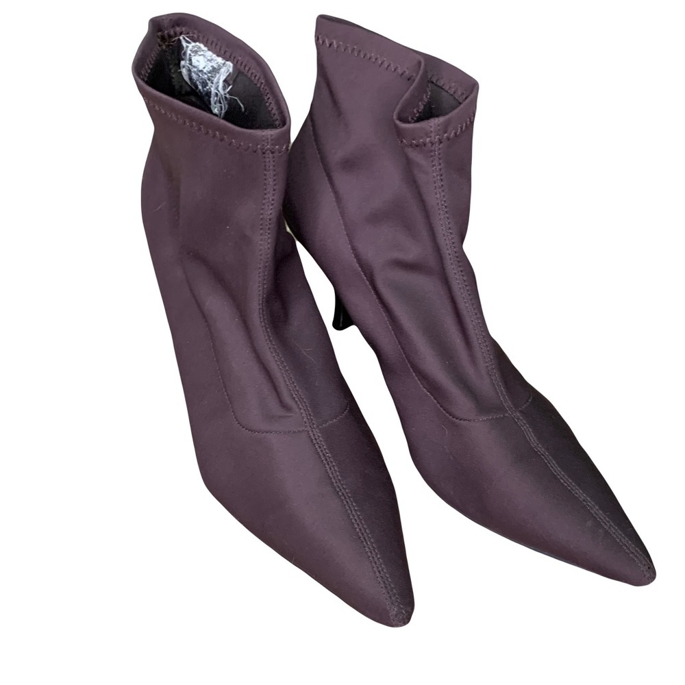 Preditions SOCK HEEL IN DEEP PURPLE/BROWN SIZE 8